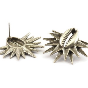 Silver Shell Earring, 2 Antique Silver Plated Brass Cowrie Shell Stud Earrings, Findings (34x31mm) N1006