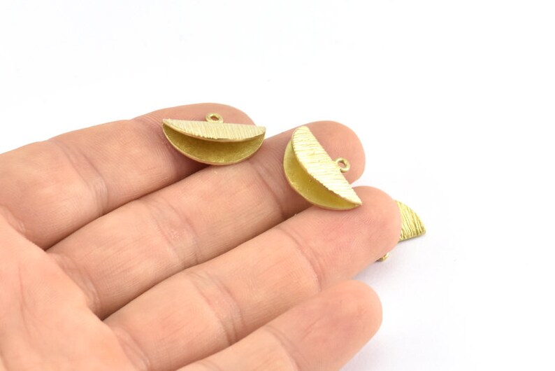Half Moon Crimp Findings E589 6 Raw Brass Textured Ribbon Crimp End With 1 Loop 20x13mm