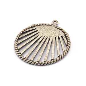 Silver Charm, 2 Antique Silver Plated Brass Pendant, Charm Pendant With 1 Loop, Findings (30x27mm) N1526