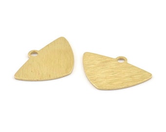 Brass Triangle Charm, 12 Textured Raw Brass Triangle Charms With 1 hole, Pendants, Earrings (25x17x0.80mm) D1571