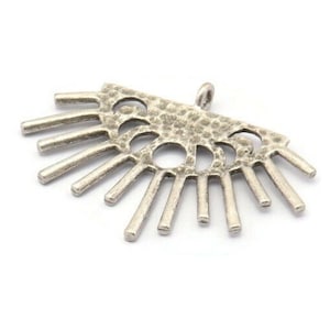 Moon Phases Charm, 2 Hammered Antique Silver Plated Brass  Moon Charms With 1 Loop (38x26x1.2mm) N1477 H1334
