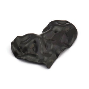 Black Heart Charm, 8 Oxidized Black Brass Heart Charms With 1 Hole, Earrings, Pendants, Findings (30x20x0.60mm) D0768