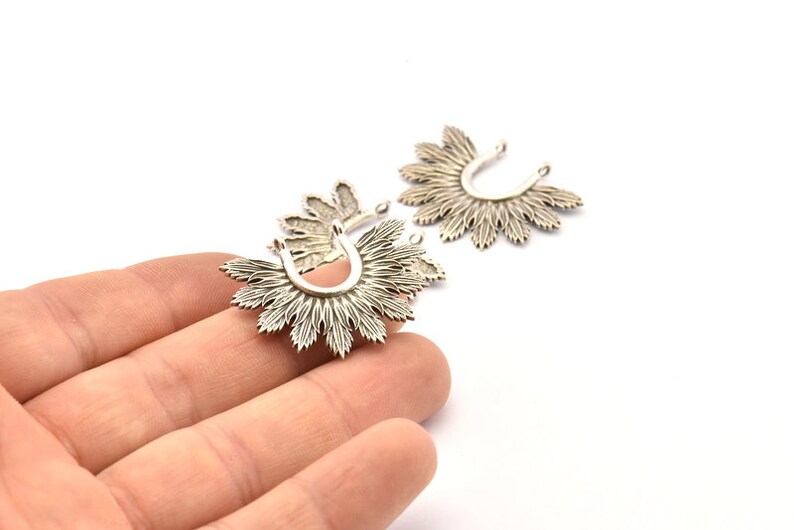 2 Antique Silver Plated Brass Leaf Charm Pendants With 2 Loops Earrings N820 H935 Findings 33x25mm Silver Leaf Charm