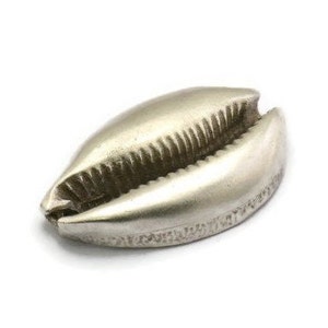 Silver Shell Finding, Antique Silver Plated Brass Cowrie Shell Finding, Pendant, Charm, Earring, Bead 38-41MM E596