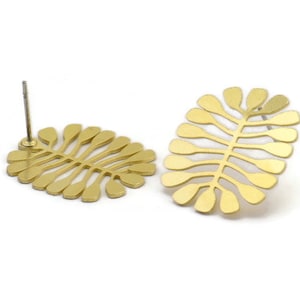 Brass Leaf Earring, 8 Raw Brass Leaf Stud Earrings (22x19x0.60mm) A3028