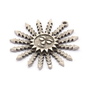 Silver Sun Charm, 2 Antique Silver Plated Brass Sun Charms With 1 Loop, Findings (29x27x2.3mm) N1569 H1576