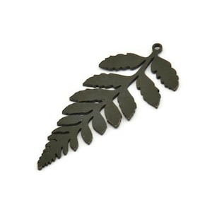 Black Leaf Charm, 4 Oxidized Black Brass Leaf Charms With 1 Loop, Charm Earrings (46x20x0.80mm) SMP1203 A5792 Q0244