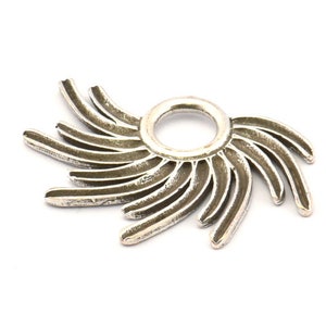 Silver Sun Charm, 4 Antique Silver Plated Brass Sunshine Charms, Pendants, Earrings, Findings  (30x21mm) N0783