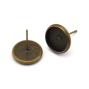 Cabochon Earring Posts, 50 Antique Bronze Earring Posts 10mm Pad, Ear Studs Cabochon Setting D0191
