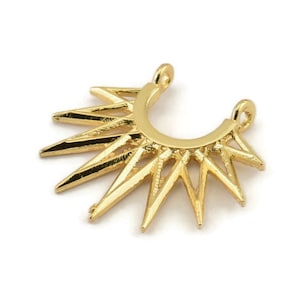 Gold Sunny Anhänger , 2 vergoldete Messing Sunny Ethnic Anhänger mit 2 Schleifen, Zubehör, Charms (24x27x1.6 mm) BS 2048 Q0977