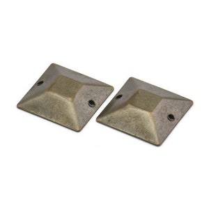 Pyramid Antique Brass Connector, 10 Antique Brass Squares With 2 Holes, Pyramid Connectors, Findings (16mm) K127