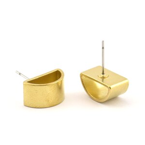 Half Moon Earring, 4 Raw Brass Semi Circle Thick Cut Stud Earrings, Jewelry Finding (8x16x0.8x0.8mm) D0143 A1204