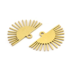 Brass Sun Charm, 24 Raw Brass Sun Charms With 1 Loop, Findings (20x13x0.60mm) A4057