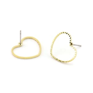 Heart Brass Earring, 8 Cutting Raw Brass Heart Stud Earrings (15x16mm) D0344 A3320