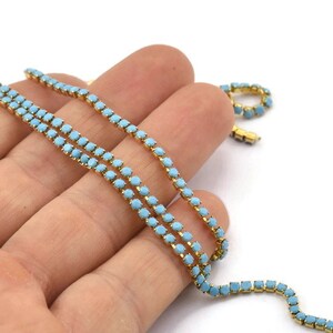 Türkise Strasskette, Blaue Strassschale mit Messingrahmen (2mm) Z084