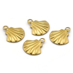 Shell Clam Charm, 50 Raw Brass Clam Charms,pendant,findings (10x9mm) Brs 110 A0156