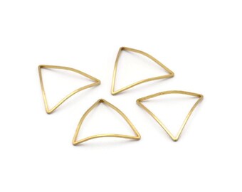 三角形真鍮ペンダント、25 個の真鍮製反り三角形 (23x23x23mm) Bs-1210