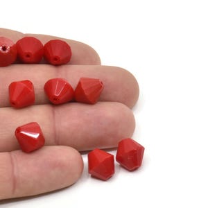 Vintage Red Bead, 12 Vintage Glass Faceted Red Beads (11mm) CF107 T018