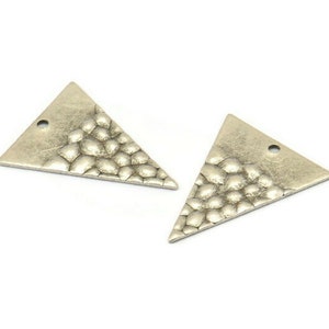 Silver Triangle Charm, 12 Antique Silver Plated Brass Triangle Charms With 1 Hole, Pendants, Findings (23x18x0.80mm) D953 H1155
