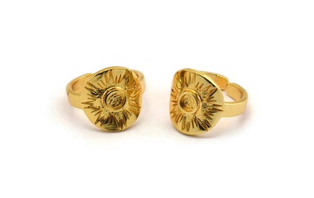 Gold Royal Ring, Gold Plated Brass Royal Ring With 1 Stone Setting ...