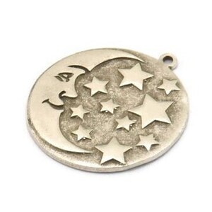 Silver Round Charm, Antique Silver Plated Brass Crescent Moon And Star Charm With 1 Loop, Findings (28x25.5x1.5mm) N2224