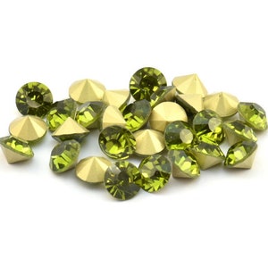 Peridot Swarovski Diamond, 12 Peridot Swarovski Diamonds For 8.4mm Pad SS39