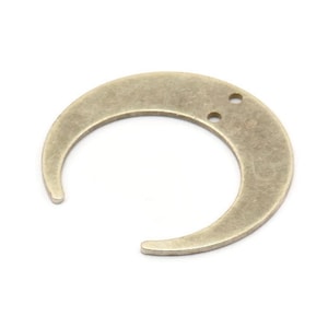 Silver Moon Charm, 4 Antique Silver Plated Brass Crescent Moon Charms With 2 Holes, Connectors (30x28x0.80mm) A1430