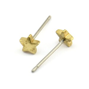 Stern Ohrringstecker, 12 Edelstahl Ohrringstecker mit Rohmessing Stern Ohrstecker, Ohrstecker (5x14,5 mm) E332