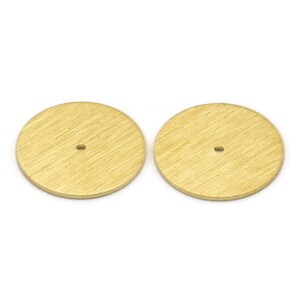 Pingente redondo de latão, 10 pingentes redondos de latão cru texturizado com 1 furo, em branco (18x0,80 mm) M02831