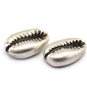 Silver Shell Finding, 6 Antique Silver Plated Brass Cowrie Shell Findings, Pendants, Charms, Earrings, Beads (10-16mm) E200 H0749