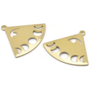 Brass Triangle Charm, 6 Raw Brass Moon Phases Charms With 1 Loop, Blanks (27x23x0.80mm) M03337