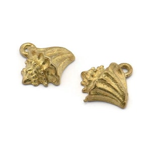 Brass Shell Charm, 10 Raw Brass Cowrie Shell Charm With 1 Loop (11mm) SY0038