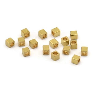 100 råa mässingskubpärlor, 3 x 3 mm (A0152)