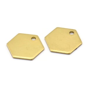 真鍮ハニカムタグ、30 枚の生真鍮六角形スタンピングブランク、タグ、チャーム (12.5 x 0.80 mm) B0100