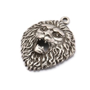 Silver Lion Charm, Antique Silver Plated Brass Lion Charms With 1 Loop, Pendants, Findings (31x23mm) N1945