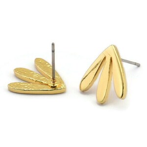Earring Studs, 4 Gold Plated Brass -  Stud Earrings - Gold Earrings - Earrings (13x14x1.5mm) N1642