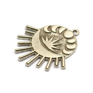 Silver Moon Charm, Antique Silver Plated Brass Sun Charm With 1 Loop, Crescent Moon Charms, Moon Phases Charms, Findings (32x32x1.5mm) N2260