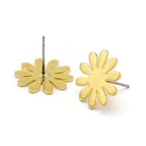 Brass Flower Earring, 8 Raw Brass Flower Stud Earrings (15x0.80mm) A0964 A1328