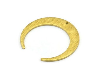 Brass Moon Charm, 12 Raw Brass Textured Crescent Moon Charms With 1 Hole, Connectors (27x25x1mm) D931