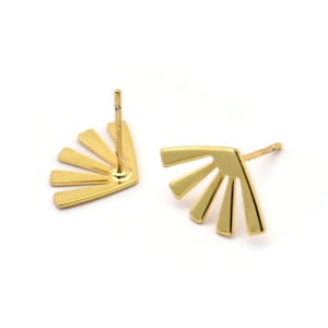 Gold Sun Earring, 8 Gold Plated Brass Rising Sun Flag Stud Earrings (15x9x0.60mm) D958 A1242 Q0272
