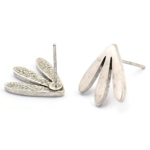 Earring Studs, 4 Antique Silver Plated Brass -  Stud Earrings - Silver Earrings - Earrings (13x14x1.5mm) N1642