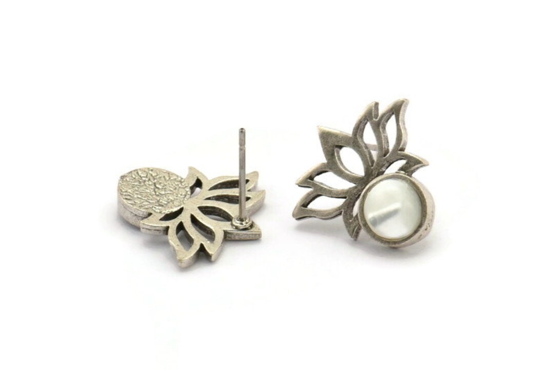 2 o 4 paia di orecchini con calamite | Goods