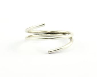 Anillo de alambre de plata antigua, 6 engastes de anillo chapados en plata antigua (17 mm) Bs-1235 H0252