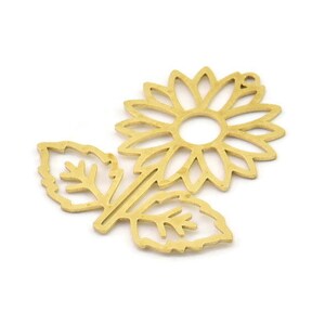 Brass Flower Charm, Raw Brass Flower Charms, Brass Earring Charms, Brass Charms for Jewelry Making (31x29x0.60mm) SMP1354