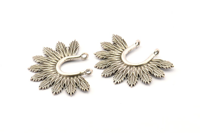 2 Antique Silver Plated Brass Leaf Charm Pendants With 2 Loops Earrings N820 H935 Findings 33x25mm Silver Leaf Charm