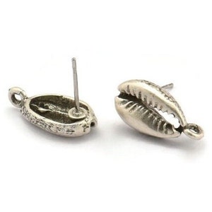 Silver Shell Earring, 4 Antique Silver Plated Brass Cowrie Shell Stud Earrings With 1 Loop, Findings (16x9mm) N0909 H0523