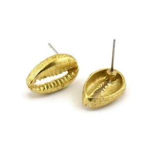 Brass Shell Earring, 2 Raw Brass Cowrie Shell Stud Earrings (12x17mm) N0937
