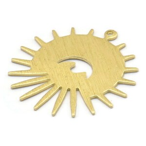 Brass Sun Charm, 8 Textured Raw Brass Sun And Eye Charms With 1 Loop, Findings (29x28x0.80mm) M02005