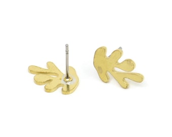 Earring Studs, 8 Raw Brass - Irregular Shaped Stud Earrings - Brass Earrings - Earrings (13x9x1mm) A2817