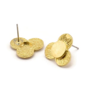Brass Flower Earring, 4 Raw Brass Flower Stud Earrings (15x1.2mm) N1819